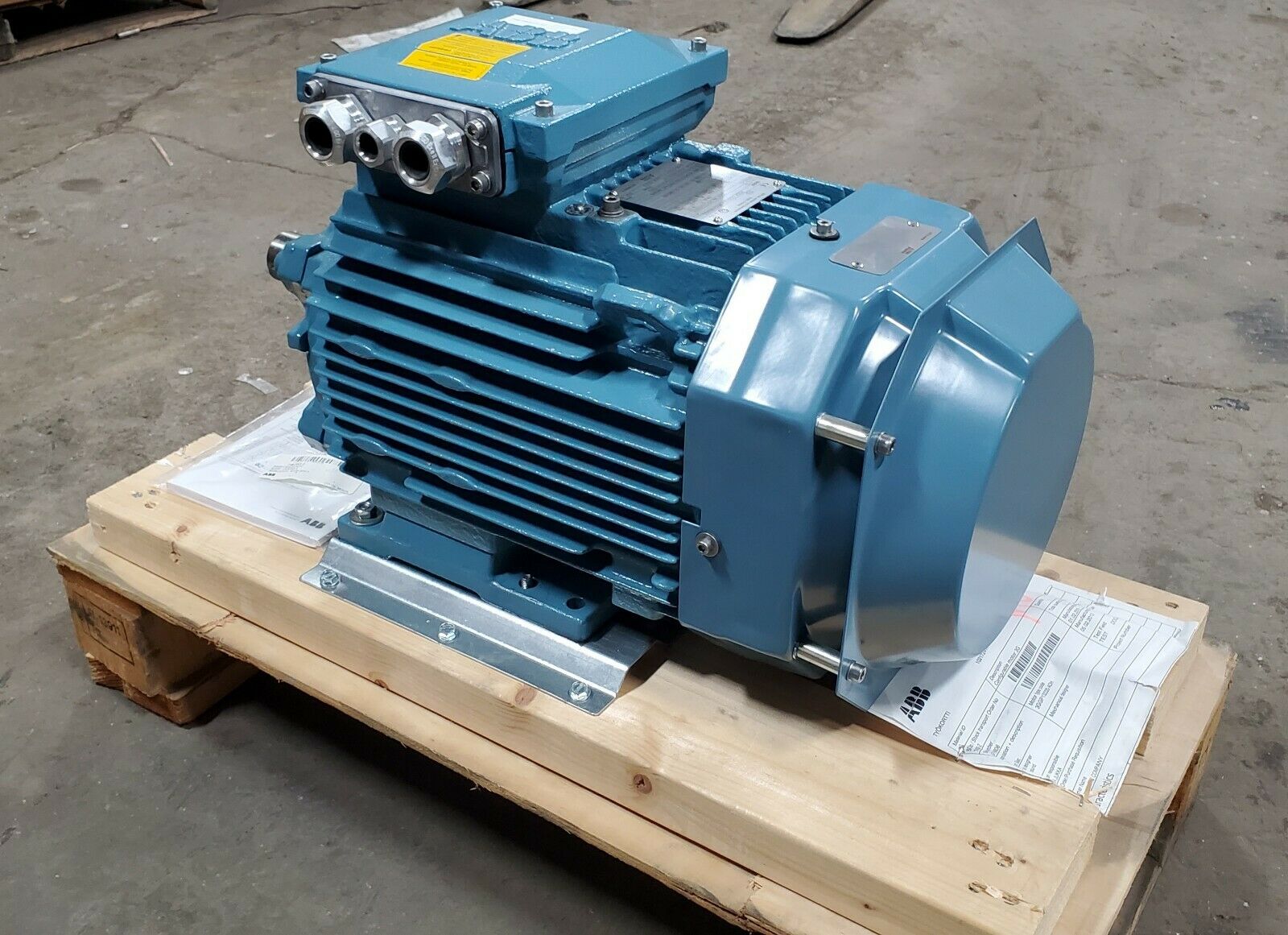 M3GP Totally enclosed fan cooled squirrel cage motor with  cast iron frame, increased safety Ex ec