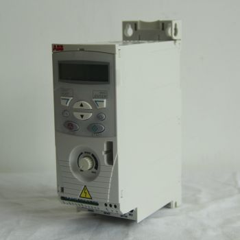 ACS480-04-12A7-4 PN: 5,5kW, IN: 12,6A Phd: 4kW Ihd: 9,4 A ACS480-04-12A7-4